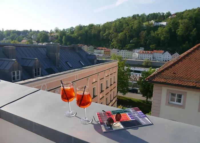 Penthouse - Zentral Und Genial