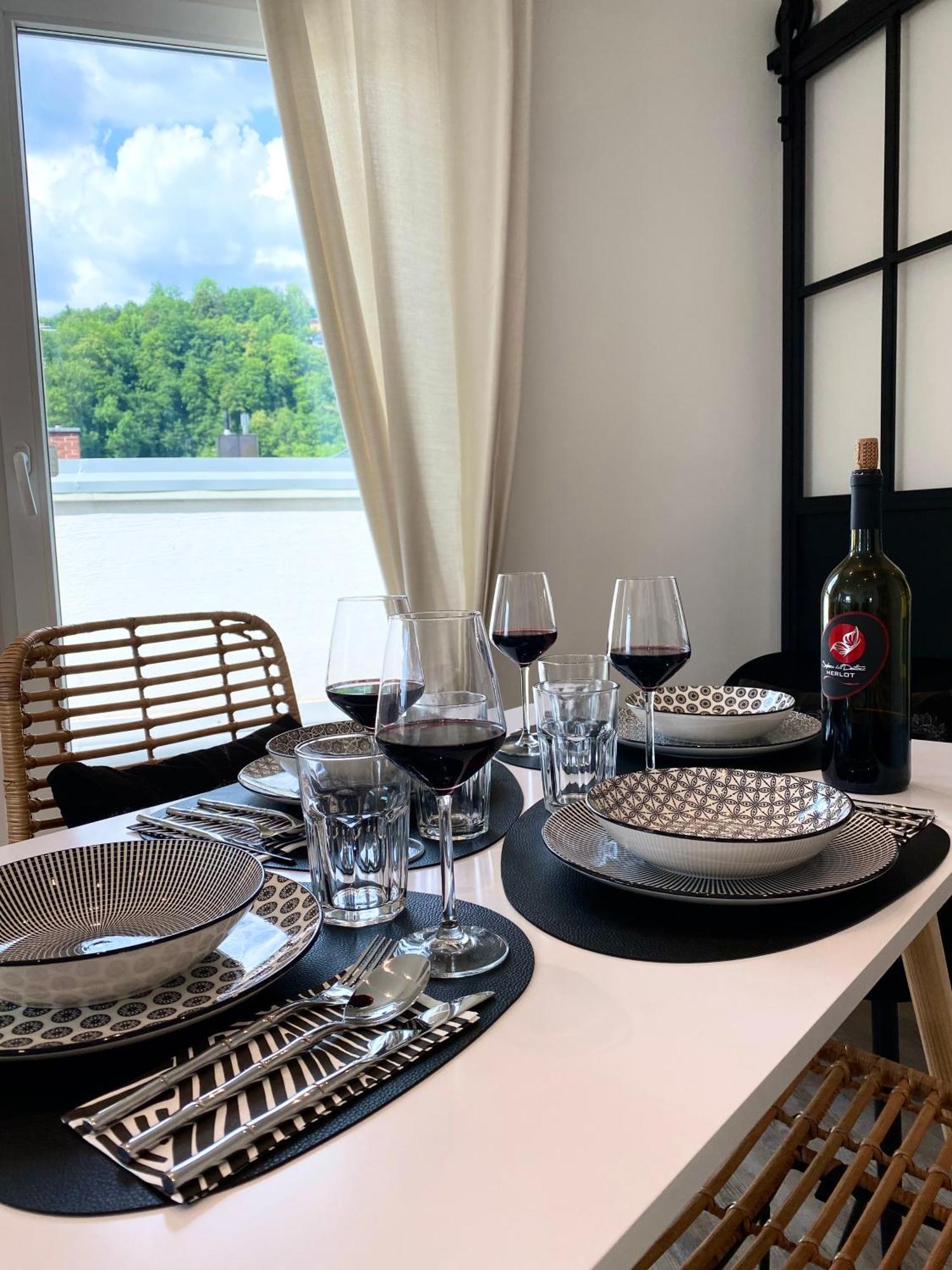 Penthouse - Zentral Und Genial Passau